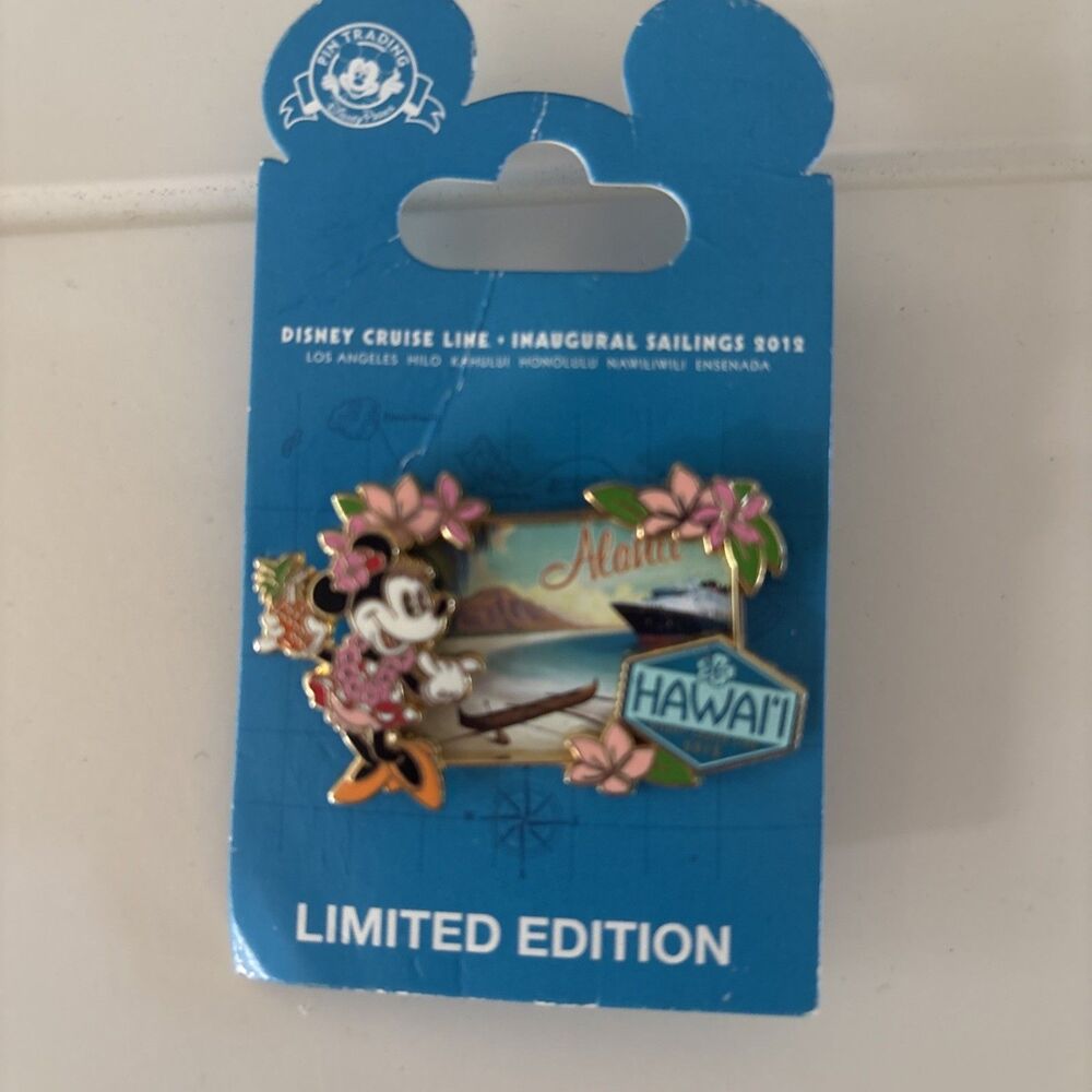 Disney Cruise Line Inaugural Sailings 2012 Minnie Hawaii Limited Edition Pin